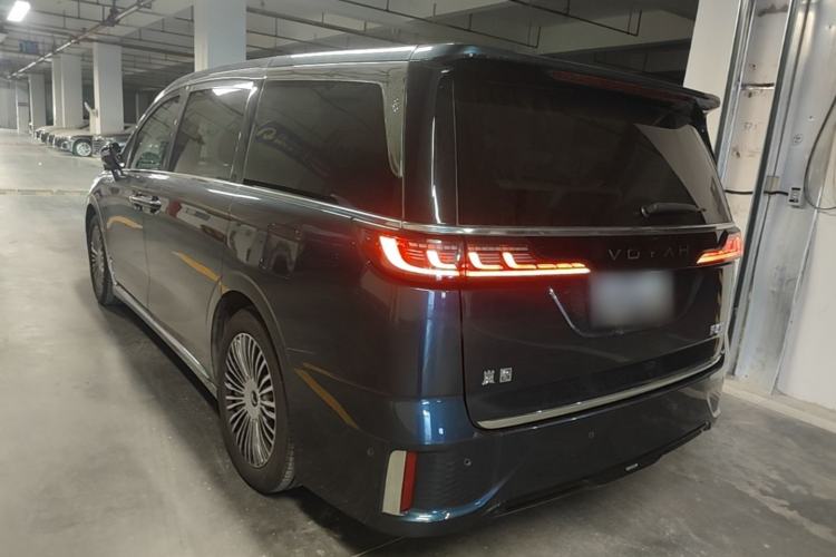 Used VOYAH Dream 2025 PHEV Four-Wheel-Drive Flagship Kunpeng Edition Exterior 2