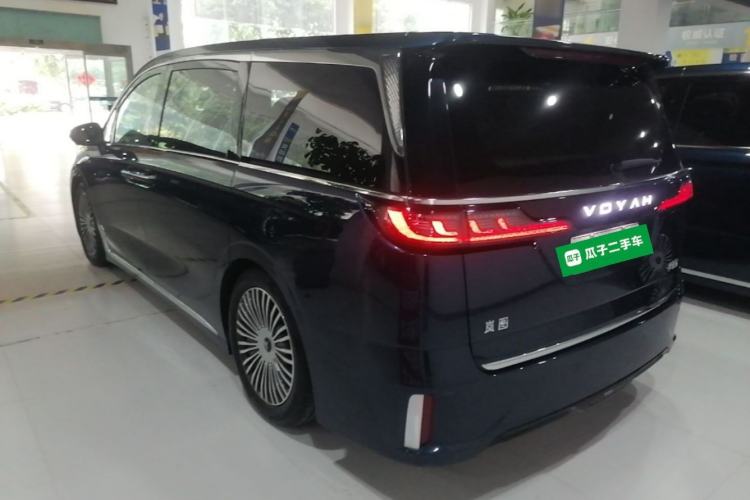 Used VOYAH Dream 2025 PHEV Four-Wheel-Drive Flagship Kunpeng Edition Exterior 2