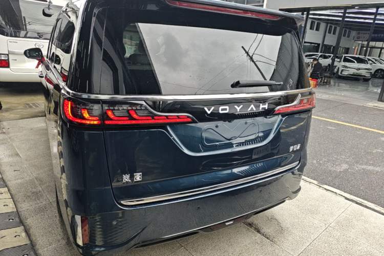 Used VOYAH Dream 2025 PHEV Four-Wheel-Drive Flagship Kunpeng Edition Exterior 2