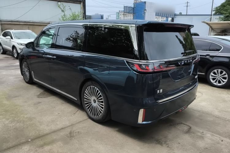 Used VOYAH Dream 2025 PHEV Four-Wheel-Drive Flagship Kunpeng Edition Exterior 2