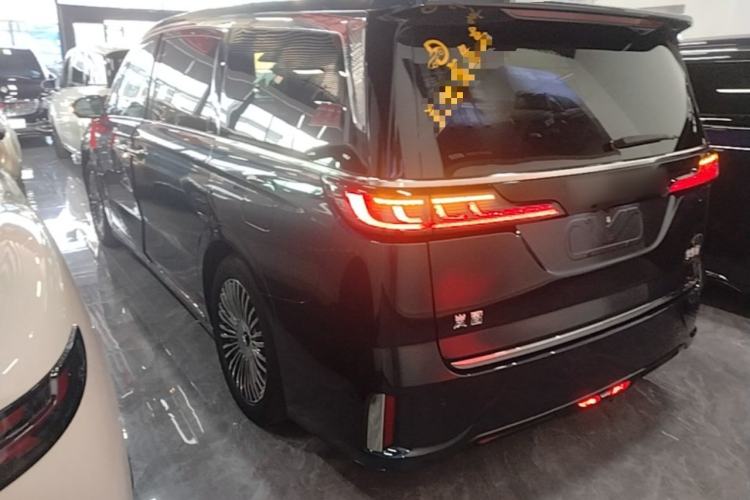Used VOYAH Dream 2025 PHEV Four-Wheel-Drive Flagship Kunpeng Edition Exterior 2