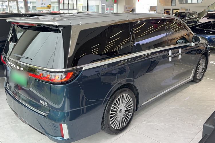 Used VOYAH Dream 2025 PHEV Four-Wheel-Drive Flagship Kunpeng Edition Exterior 3
