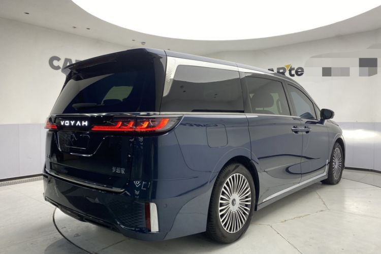 Used VOYAH Dream 2025 PHEV Four-Wheel-Drive Flagship Kunpeng Edition Exterior 3