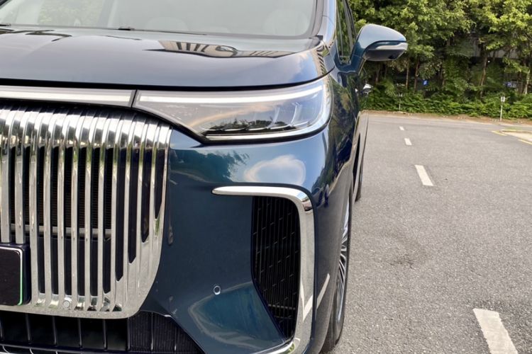 Used VOYAH Dream 2025 PHEV Four-Wheel-Drive Flagship Kunpeng Edition Exterior 3