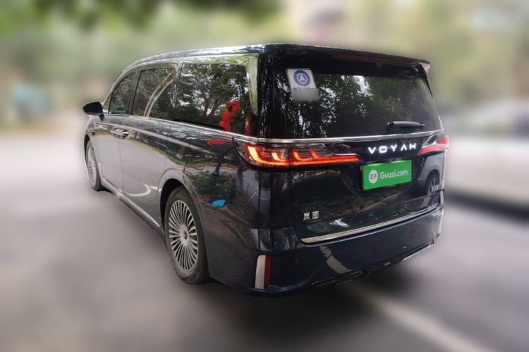 Used VOYAH Dream 2025 PHEV Four-Wheel-Drive Flagship Version – Qiankun Edition Exterior 3