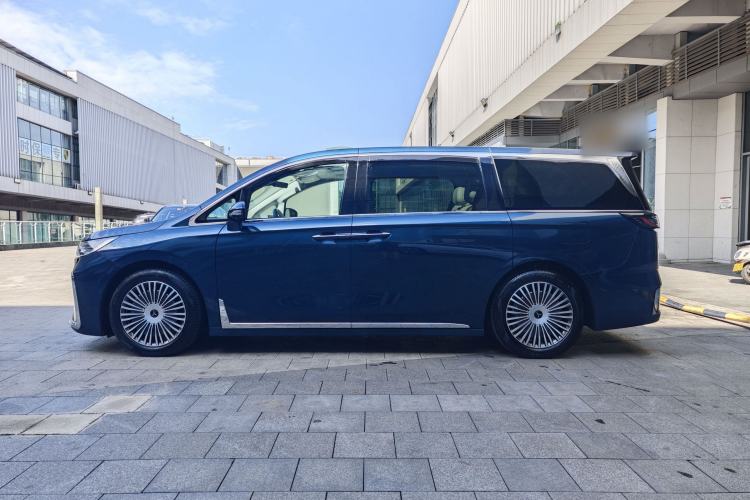 Used VOYAH Dream 2025 PHEV Four-Wheel-Drive Flagship Kunpeng Edition Exterior 3
