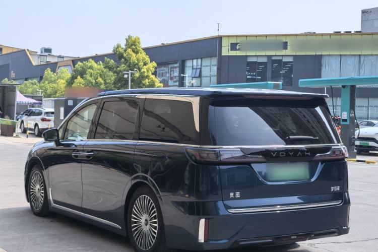 Used VOYAH Dream 2025 PHEV Four-Wheel-Drive Flagship Kunpeng Edition Exterior 3