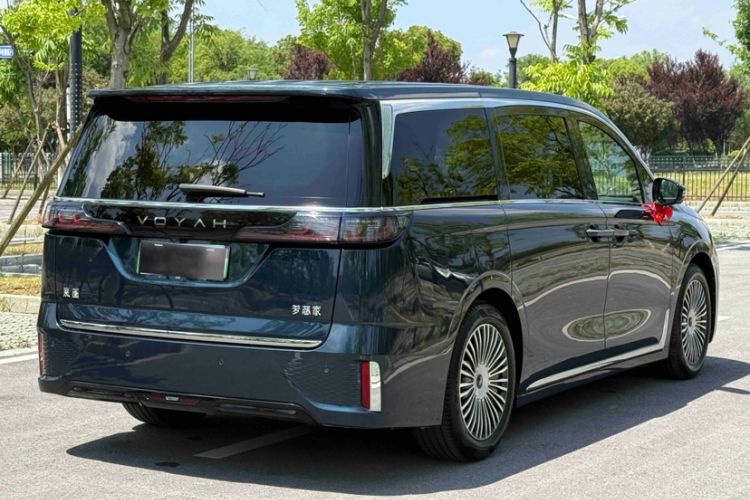 Used VOYAH Dream 2025 PHEV Four-Wheel-Drive Flagship Kunpeng Edition Exterior 4