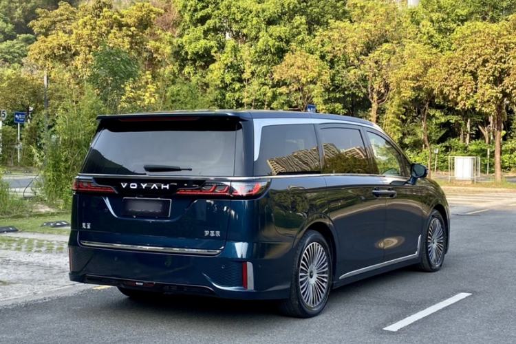 Used VOYAH Dream 2025 PHEV Four-Wheel-Drive Flagship Kunpeng Edition Exterior 6