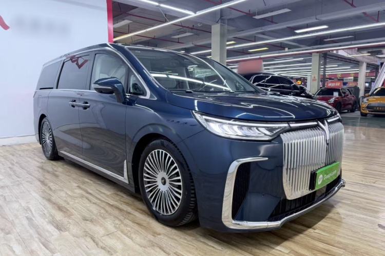 Used VOYAH Dream 2025 PHEV Four-Wheel-Drive Flagship Kunpeng Edition Exterior 6
