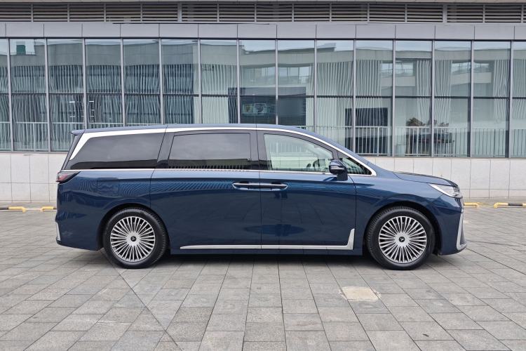Used VOYAH Dream 2025 PHEV Four-Wheel-Drive Flagship Kunpeng Edition Exterior 7