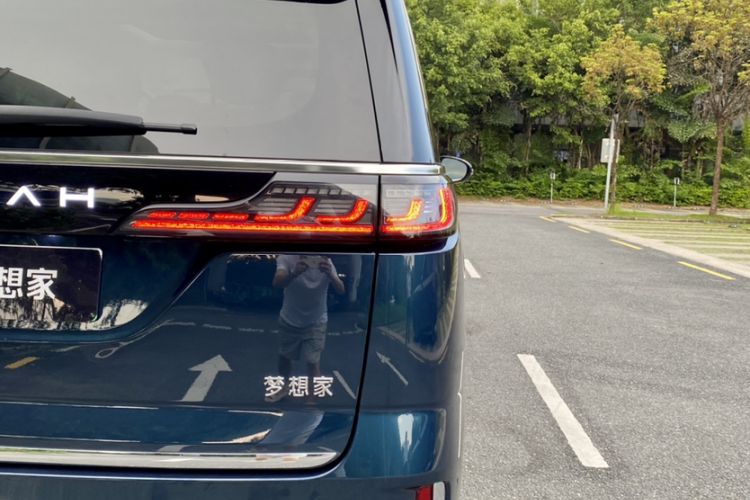 Used VOYAH Dream 2025 PHEV Four-Wheel-Drive Flagship Kunpeng Edition Exterior 7