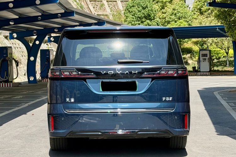 Used VOYAH Dream 2025 PHEV Four-Wheel Drive Excellence Kunpeng Edition Exterior 8
