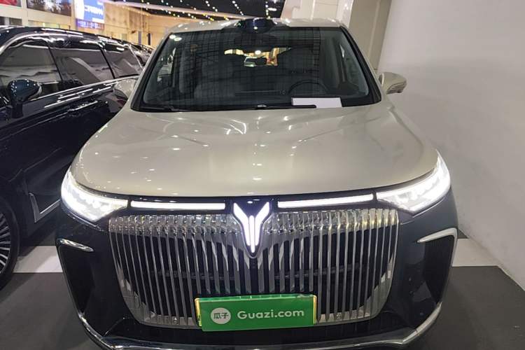 Used VOYAH Dream 2025 PHEV Four-Wheel-Drive Flagship Version – Qiankun Edition Front