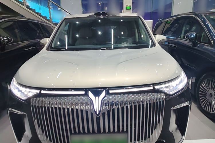 Used VOYAH Dream 2025 PHEV Four-Wheel-Drive Flagship Version – Qiankun Edition Front