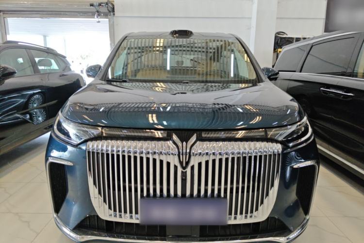 Used VOYAH Dream 2025 PHEV Four-Wheel Drive Prestige Qiankun Edition Front