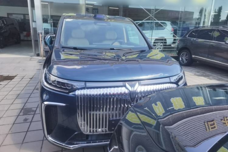 Used VOYAH Dream 2025 PHEV Four-Wheel Drive Prestige Qiankun Edition Front