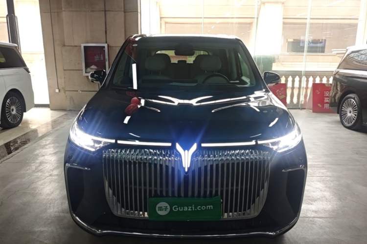 Used VOYAH Dream 2025 PHEV Four-Wheel Drive Prestige Kunpeng Edition Front