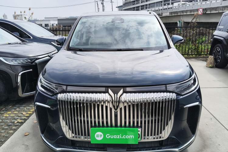 Used VOYAH Dream 2025 PHEV Four-Wheel-Drive Flagship Kunpeng Edition Front