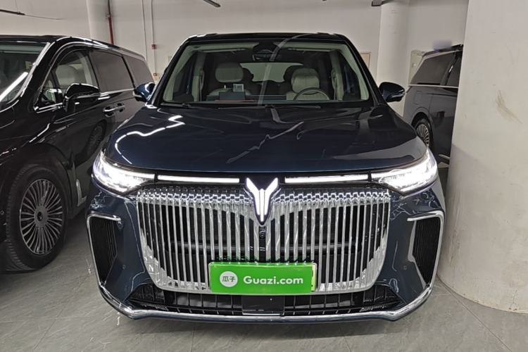 Used VOYAH Dream 2025 PHEV Four-Wheel-Drive Flagship Kunpeng Edition Front