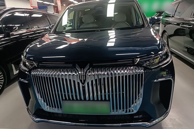 Used VOYAH Dream 2025 PHEV Four-Wheel-Drive Flagship Kunpeng Edition Front