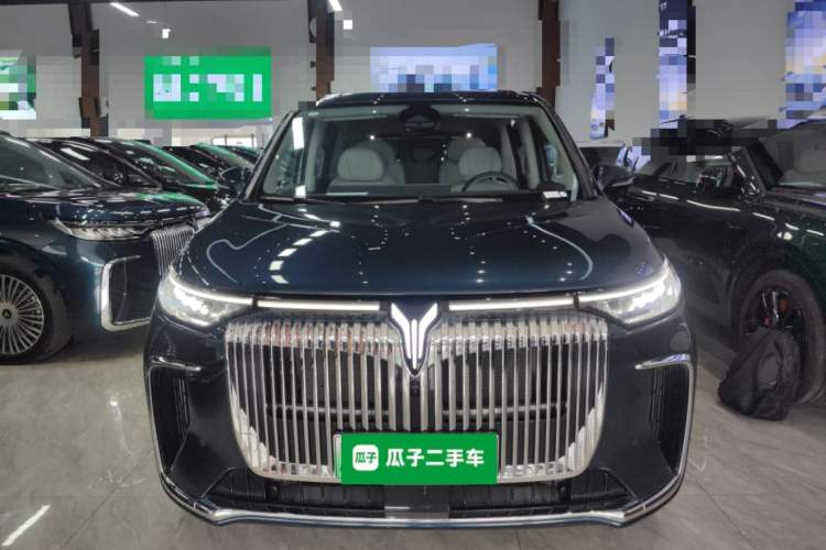 Used VOYAH Dream 2025 PHEV Four-Wheel-Drive Flagship Kunpeng Edition Front