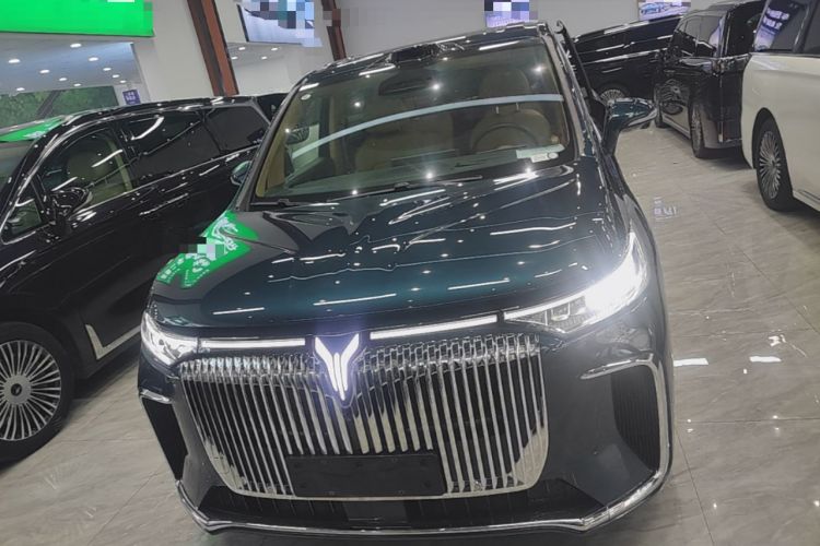 Used VOYAH Dream 2025 PHEV Four-Wheel Drive Prestige Qiankun Edition Front