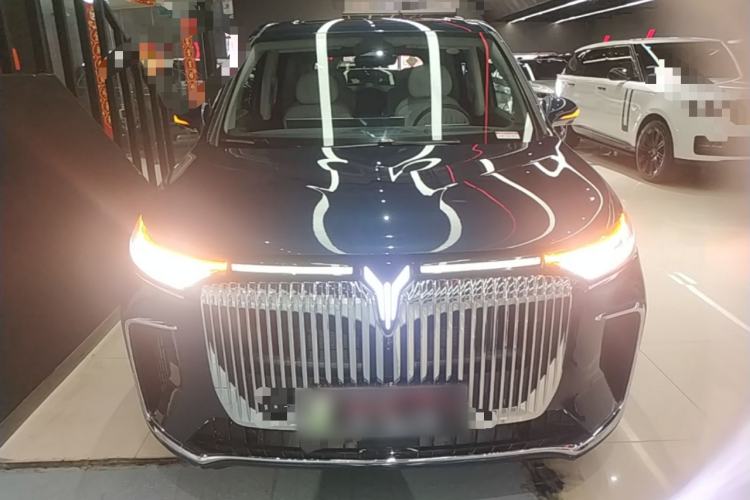 Used VOYAH Dream 2025 PHEV Four-Wheel-Drive Flagship Kunpeng Edition Front