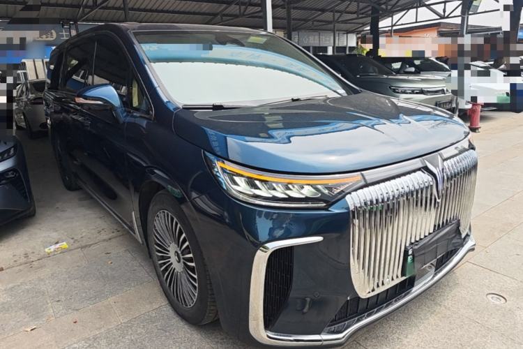 Used VOYAH Dream 2025 PHEV Four-Wheel-Drive Flagship Kunpeng Edition Front Right 45 Deg