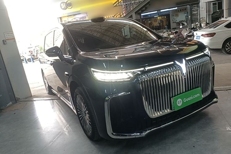 Used VOYAH Dream 2025 PHEV Four-Wheel Drive Prestige Qiankun Edition Front Right 45 Deg