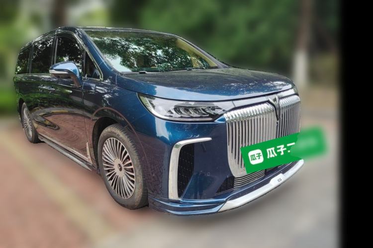 Used VOYAH Dream 2025 PHEV Four-Wheel Drive Prestige Kunpeng Edition Front Right 45 Deg