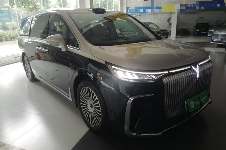 Used VOYAH Dream 2025 PHEV Four-Wheel-Drive Flagship Version – Qiankun Edition Front Right 45 Deg