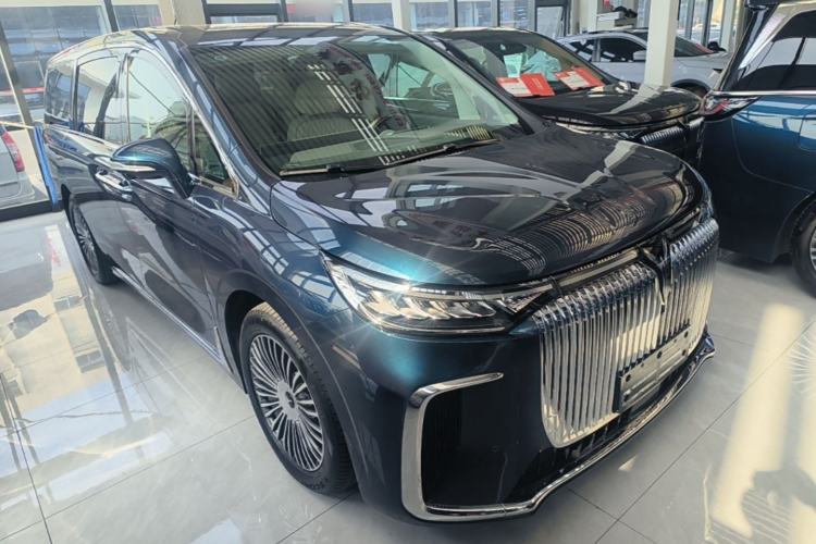 Used VOYAH Dream 2025 PHEV Four-Wheel-Drive Flagship Kunpeng Edition Front Right 45 Deg