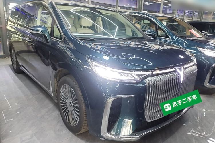 Used VOYAH Dream 2025 PHEV Four-Wheel-Drive Flagship Kunpeng Edition Front Right 45 Deg