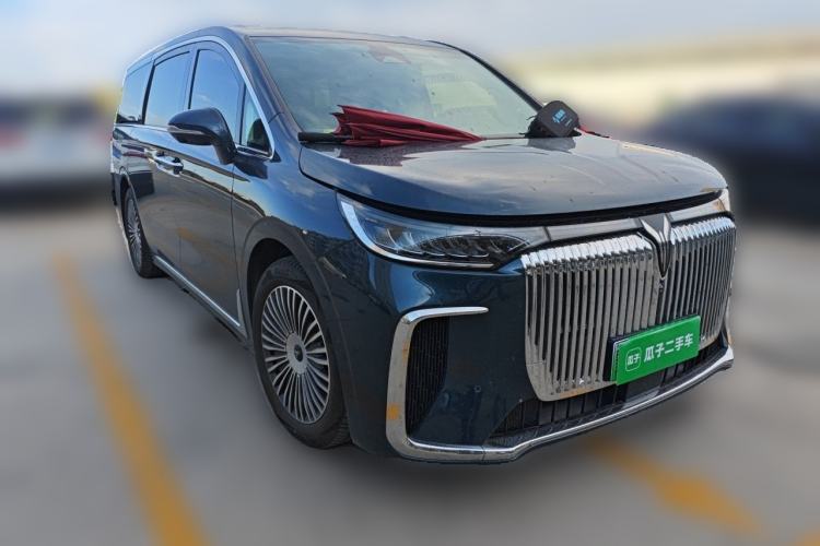 Used VOYAH Dream 2025 PHEV Four-Wheel Drive Prestige Kunpeng Edition Front Right 45 Deg