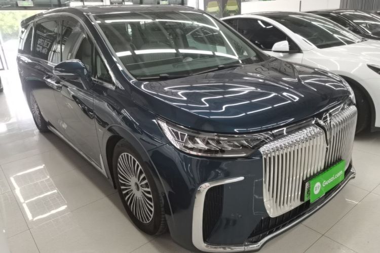 Used VOYAH Dream 2025 PHEV Four-Wheel-Drive Flagship Kunpeng Edition Front Right 45 Deg
