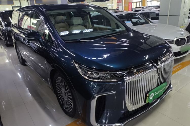 Used VOYAH Dream 2025 PHEV Four-Wheel-Drive Flagship Kunpeng Edition Front Right 45 Deg