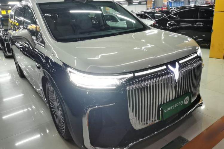 Used VOYAH Dream 2025 PHEV Four-Wheel-Drive Flagship Version – Qiankun Edition Front Right 45 Deg