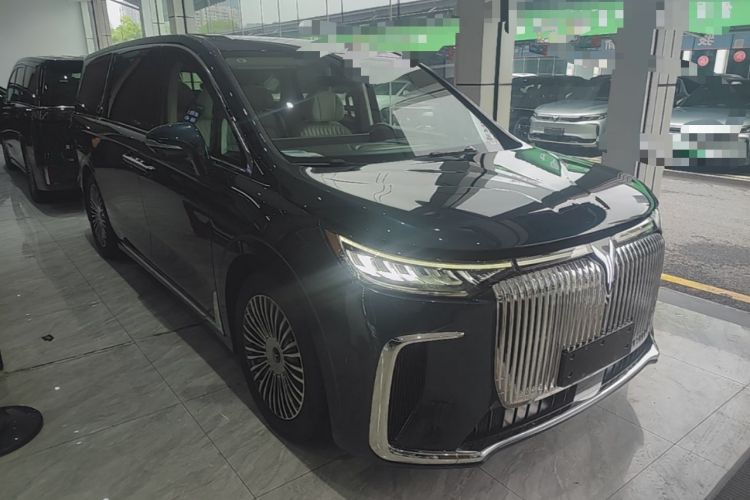 Used VOYAH Dream 2025 PHEV Four-Wheel-Drive Flagship Kunpeng Edition Front Right 45 Deg
