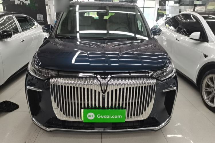 Used VOYAH Dream 2025 PHEV Four-Wheel-Drive Flagship Kunpeng Edition Front