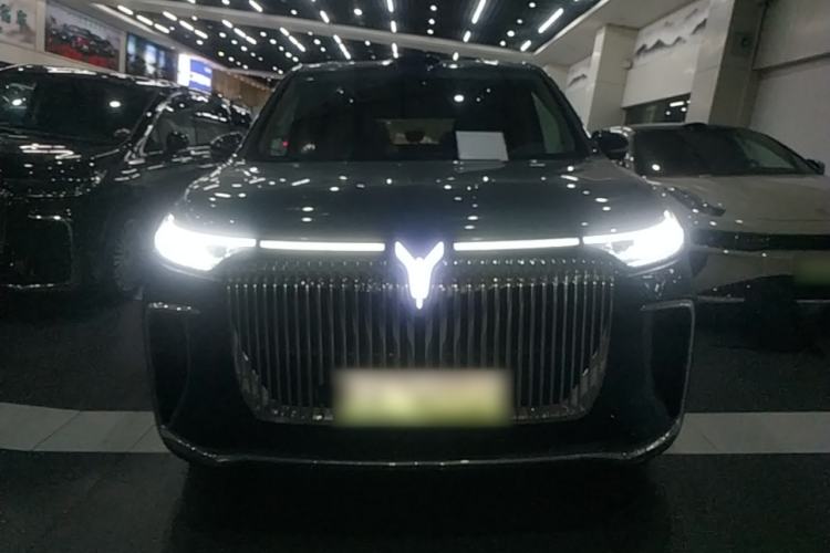 Used VOYAH Dream 2025 PHEV Four-Wheel Drive Prestige Qiankun Edition Front