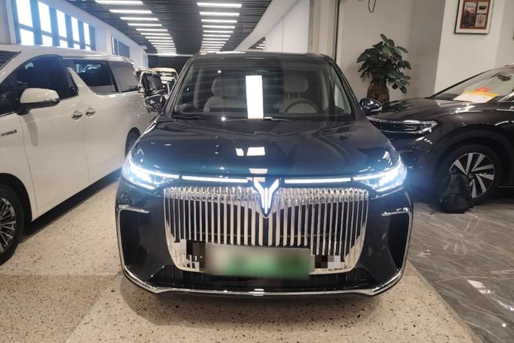 Used VOYAH Dream 2025 PHEV Four-Wheel Drive Prestige Kunpeng Edition Front