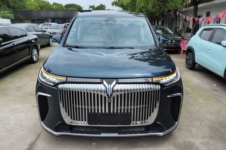 Used VOYAH Dream 2025 PHEV Four-Wheel-Drive Flagship Kunpeng Edition Front