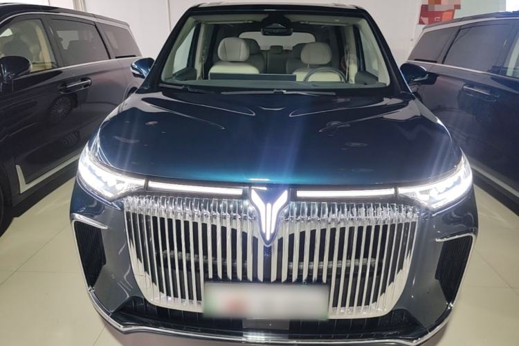 Used VOYAH Dream 2025 PHEV Four-Wheel Drive Prestige Kunpeng Edition Front