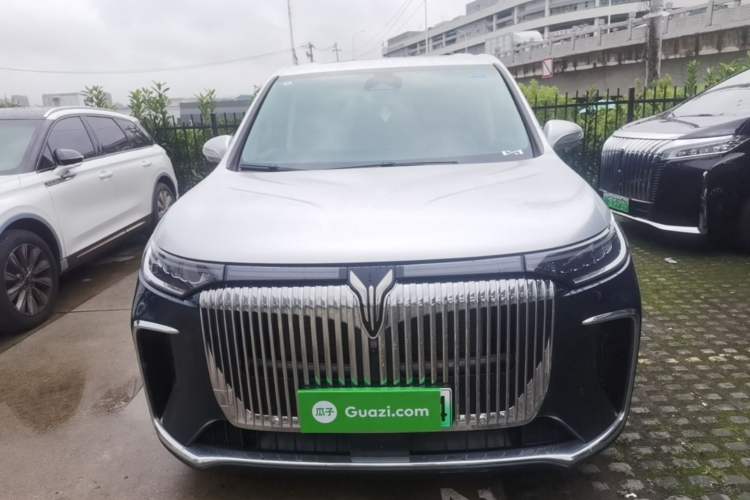 Used VOYAH Dream 2025 PHEV Four-Wheel-Drive Flagship Kunpeng Edition Front