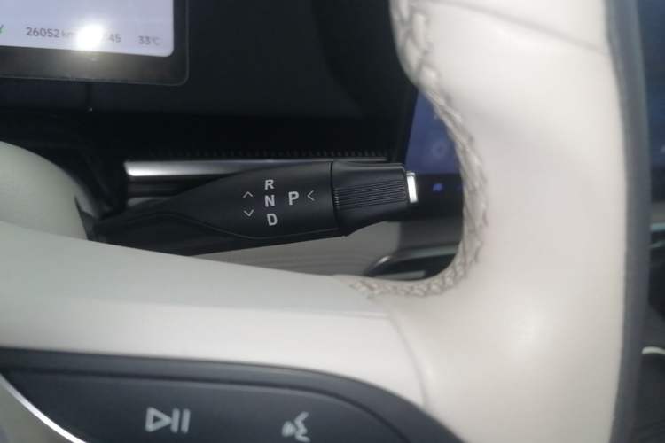 Used VOYAH Dream 2025 PHEV Four-Wheel-Drive Flagship Kunpeng Edition Gear Lever