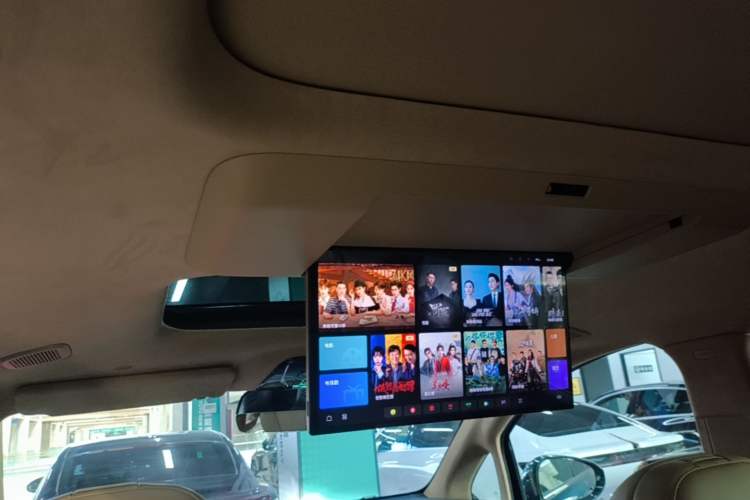 Used VOYAH Dream 2025 PHEV Four-Wheel-Drive Flagship Kunpeng Edition Headliner