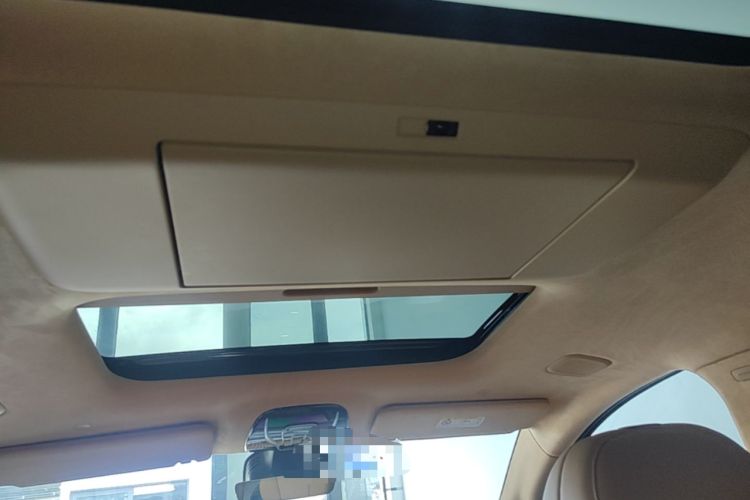 Used VOYAH Dream 2025 PHEV Four-Wheel-Drive Flagship Kunpeng Edition Headliner