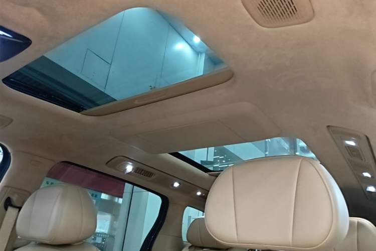 Used VOYAH Dream 2025 PHEV Four-Wheel Drive Prestige Qiankun Edition Headliner