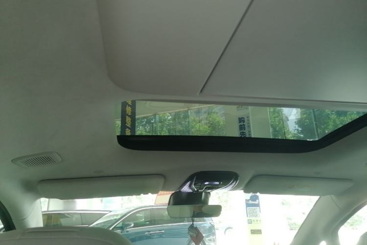 Used VOYAH Dream 2025 PHEV Four-Wheel-Drive Flagship Kunpeng Edition Headliner